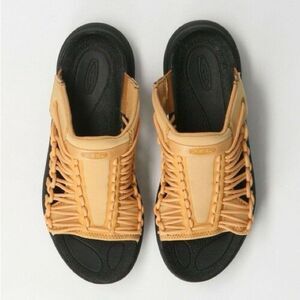 Keen NWT Uneek O3 sneaker sandal 7.5